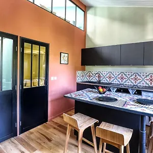 Appartement St Cyr Au Mont D Dor Duplex Cosy, Saint-Cyr-au-Mont-d'Or